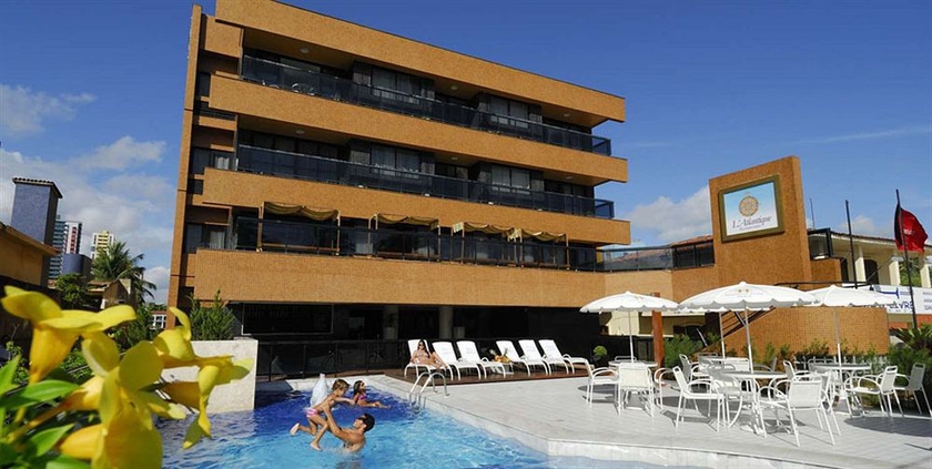 Imagen de la piscina del Hotel Hardman Praia. Foto 13