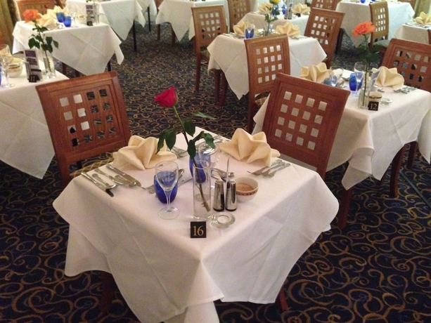 Imagen del bar/restaurante del Hotel Hardwicke Hall Manor. Foto 5