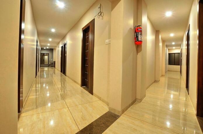 Imagen general del Hotel Hare Krishna, Navsari. Foto 1