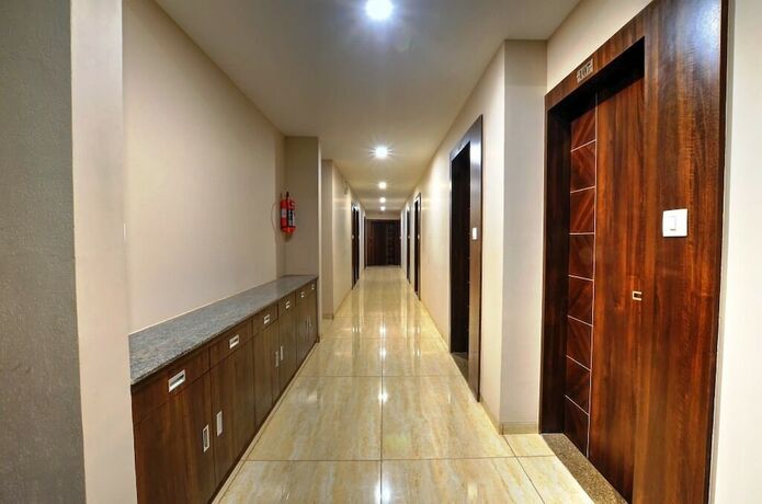 Imagen de la habitación del Hotel Hare Krishna, Navsari. Foto 10