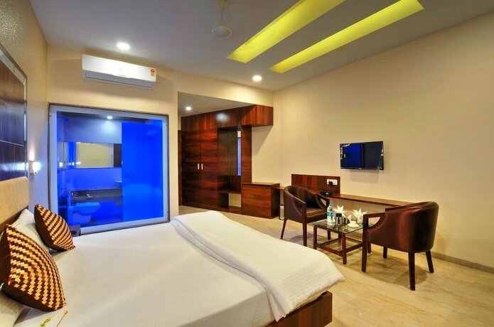 Imagen de la habitación del Hotel Hare Krishna, Navsari. Foto 12