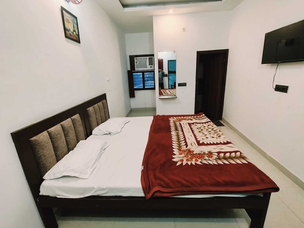 Imagen de la habitación del Hotel Hare Krishna Vrindavan. Foto 13