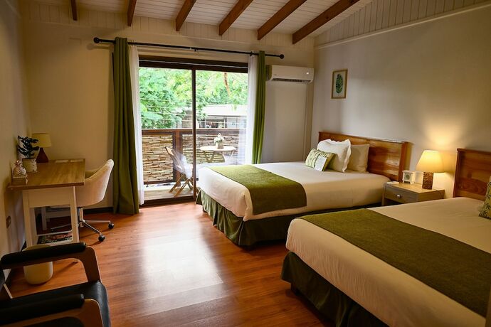 Imagen de la habitación del Hotel Hare Nua. Foto 13