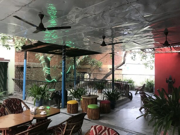 Imagen del bar/restaurante del Hotel Hare Rama Guest House. Foto 18