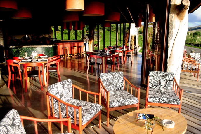 Imagen del bar/restaurante del Hotel Hare Uta. Foto 2