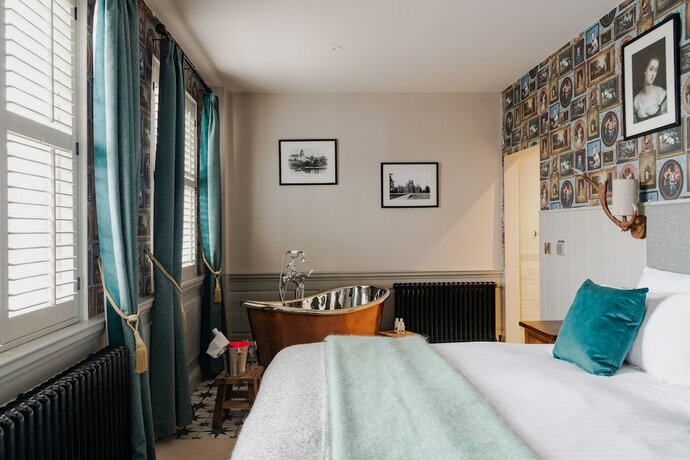 Imagen general del Hotel Hare and Hounds, Newbury. Foto 7