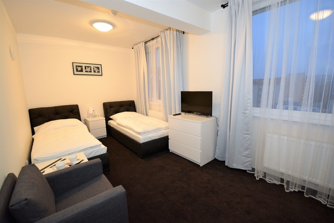 Imagen de la habitación del Hotel Harfa. Foto 6