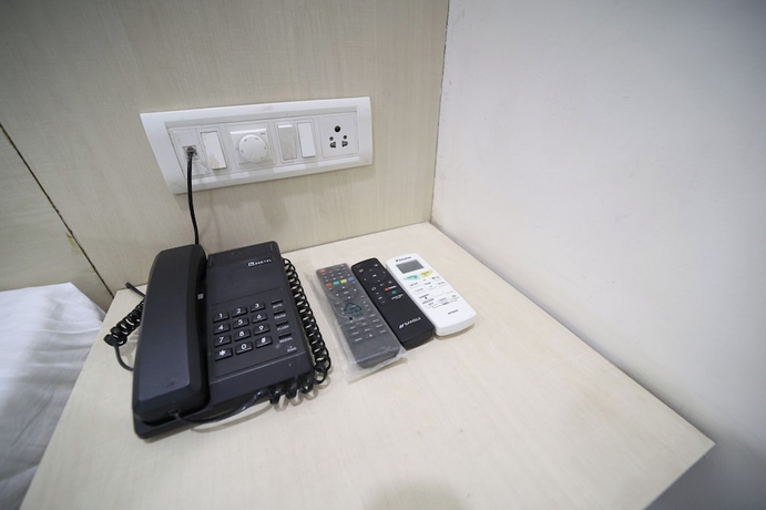 Imagen de la habitación del Hotel Hari Haran Prestige. Foto 2