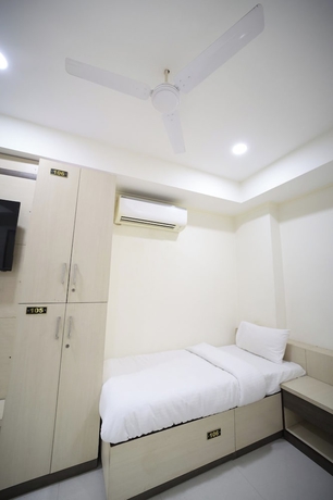 Imagen de la habitación del Hotel Hari Haran Prestige. Foto 4