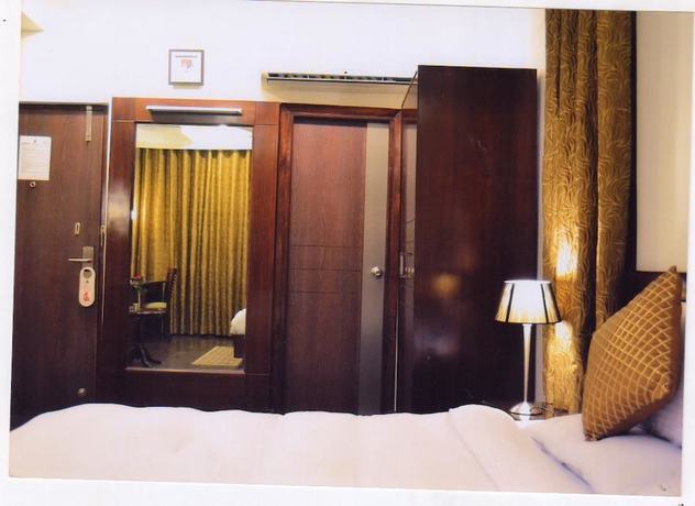 Imagen de la habitación del Hotel Hari Heritage. Foto 14