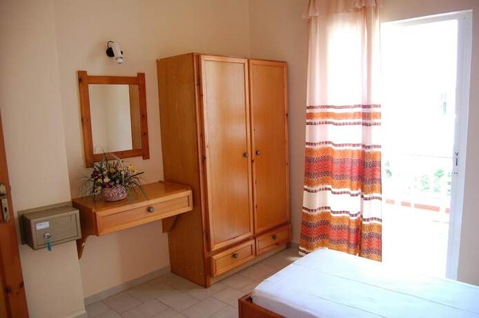 Imagen general del Hotel Haris Apartments, Hersonissos. Foto 9
