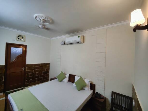 Imagen general del Hotel Harish Guest House -Railway Station Road. Foto 4
