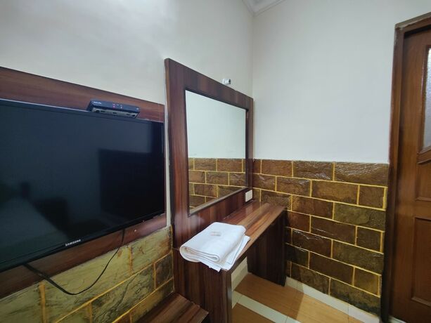 Imagen general del Hotel Harish Guest House -Railway Station Road. Foto 7