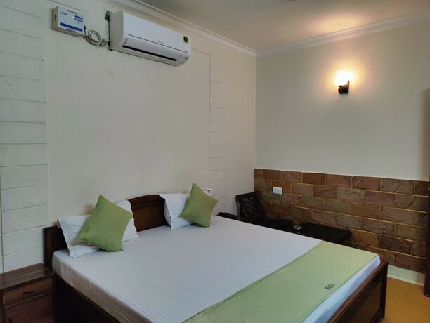 Imagen general del Hotel Harish Guest House -Railway Station Road. Foto 15