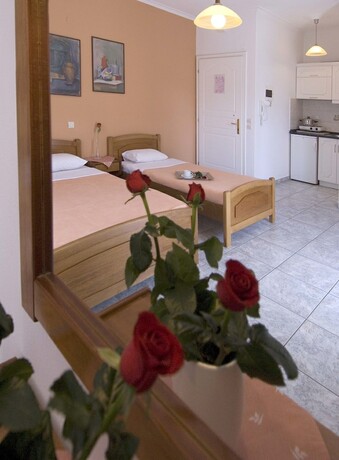 Imagen general del Hotel Harisis Apartments. Foto 4