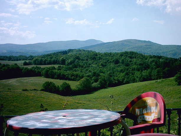 Imagen del bar/restaurante del Hotel Haritz-Ondo. Foto 2