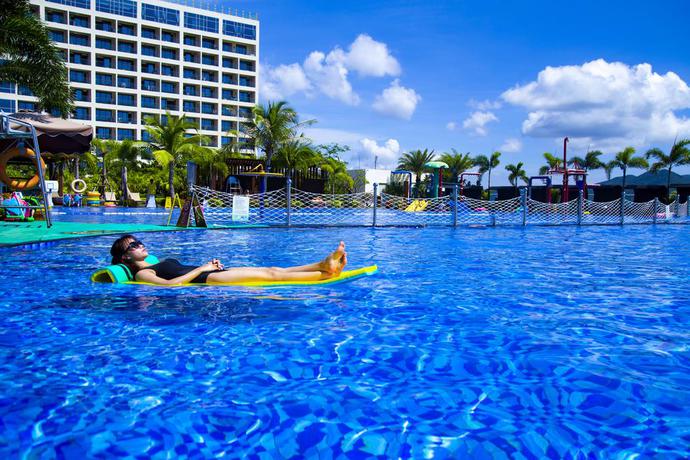 Imagen de la piscina del Hotel Harman Resort Sanya. Foto 19