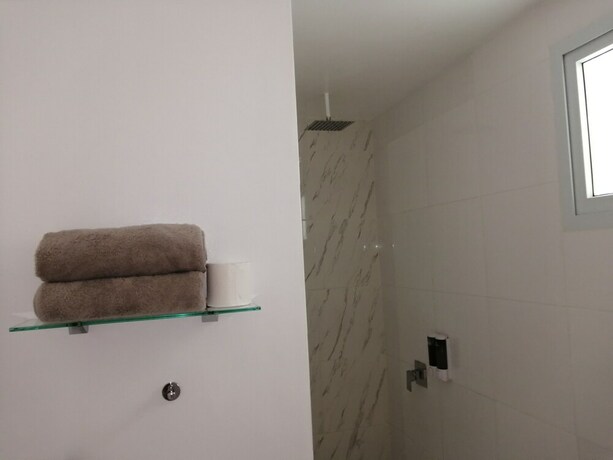 Imagen de la habitación del Hotel Harman Suites Moalboal. Foto 35