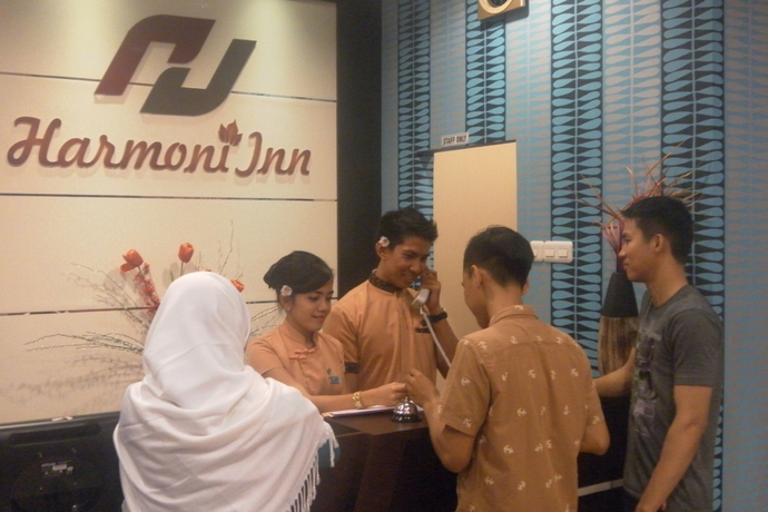 Imagen general del Hotel Harmoni Inn Pelabuhan Makassar. Foto 2