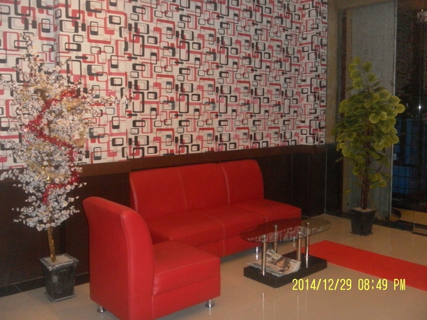 Imagen de los interiores del Hotel Harmoni Inn Pelabuhan Makassar. Foto 10