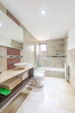 Imagen de la habitación del Hotel Harmonie de Monta&ntilde;a. Foto 4