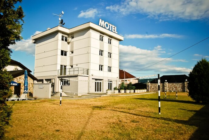 Imagen general del Hotel Harmonija. Foto 14