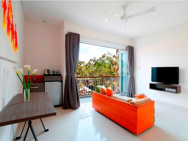 Imagen general del Hotel Harmony Beach Suite. Foto 9