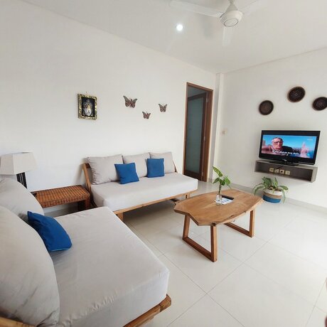 Imagen general del Hotel Harmony Beach Suite. Foto 14