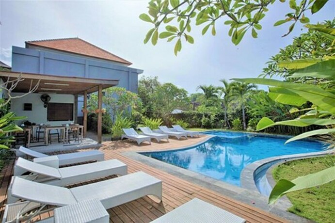 Imagen general del Hotel Harmony Beach Suite. Foto 1