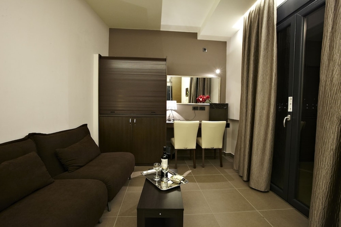 Imagen de la habitación del Hotel Harmony Luxury Rooms. Foto 17