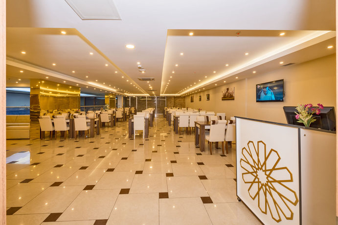 Imagen del bar/restaurante del Hotel Harmony Merter and Spa. Foto 3