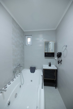 Imagen de la habitación del Hotel Harmony Premium. Foto 16