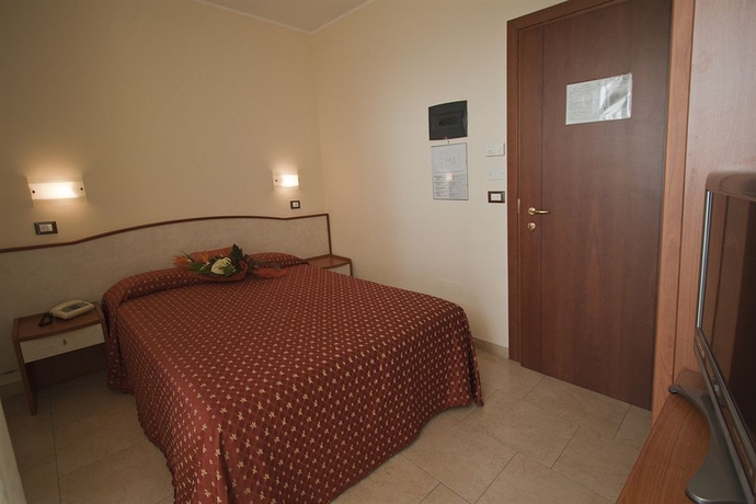 Imagen de la habitación del Hotel Harmony, Rimini. Foto 3