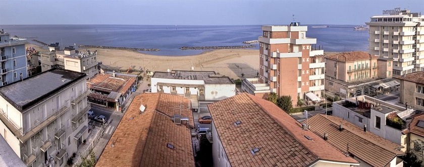 Imagen de los exteriores del Hotel Harmony, Rimini. Foto 16