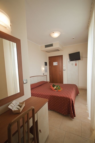 Imagen de la habitación del Hotel Harmony, Rimini. Foto 5