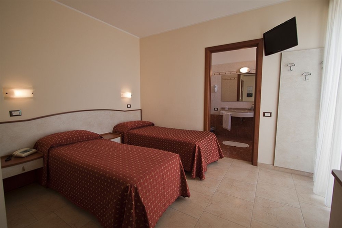Imagen de la habitación del Hotel Harmony, Rimini. Foto 10