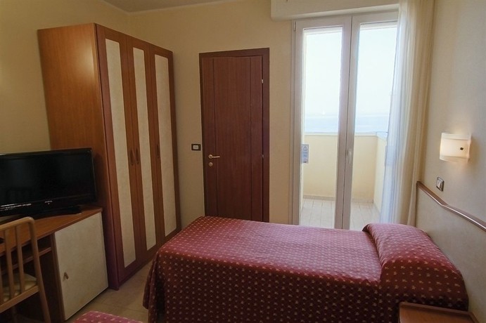 Imagen de la habitación del Hotel Harmony, Rimini. Foto 11