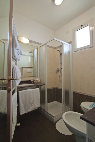 Imagen de la habitación del Hotel Harmony, Rimini. Foto 13