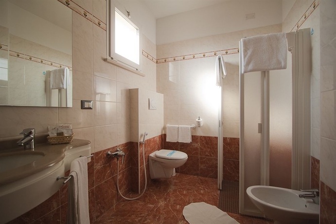 Imagen de la habitación del Hotel Harmony, Rimini. Foto 14