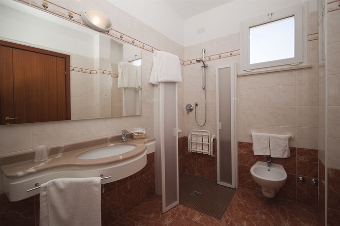 Imagen de la habitación del Hotel Harmony, Rimini. Foto 15
