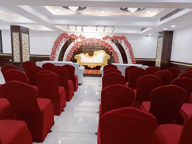Imagen de los interiores del Hotel Harmony Rooms And Banquet. Foto 10