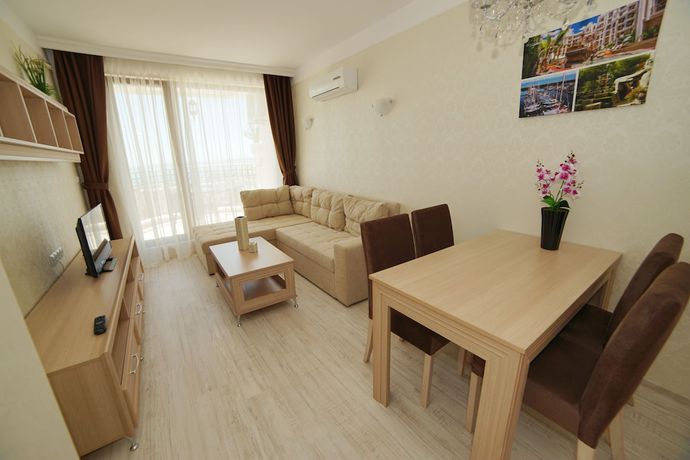 Imagen de la habitación del Hotel Harmony Suites Grand Resort. Foto 7