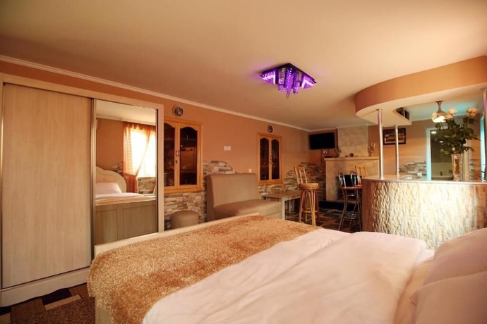 Imagen de la habitación del Hotel Harmony, Tsqaltubo. Foto 8
