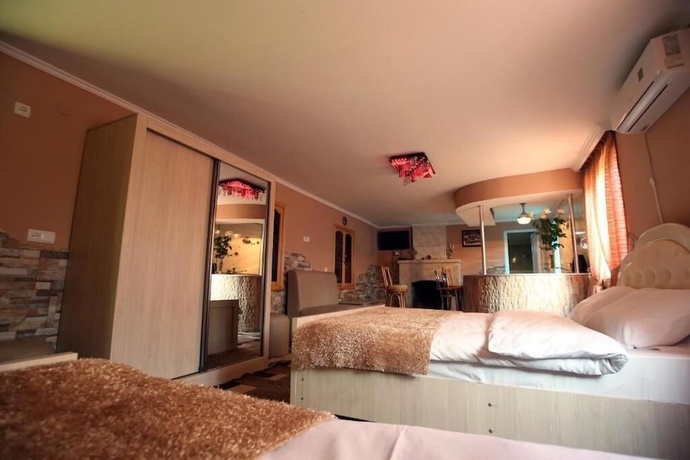 Imagen de la habitación del Hotel Harmony, Tsqaltubo. Foto 9