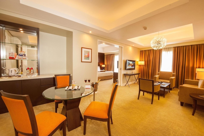 Imagen de los exteriores del Hotel Harolds CEBU. Foto 7