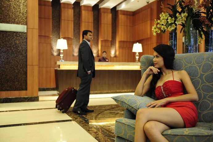 Imagen de los interiores del Hotel Harolds CEBU. Foto 10