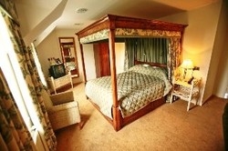 Imagen del bar/restaurante del Hotel Harpenden House. Foto 4