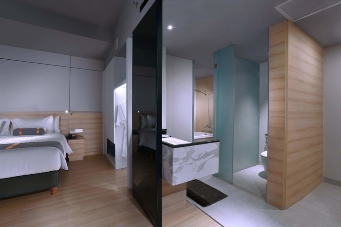 Imagen de la habitación del Hotel Harper Cikarang by ASTON. Foto 12