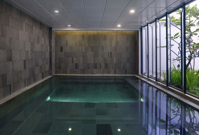Imagen de la piscina del Hotel Harper Cikarang by ASTON. Foto 17