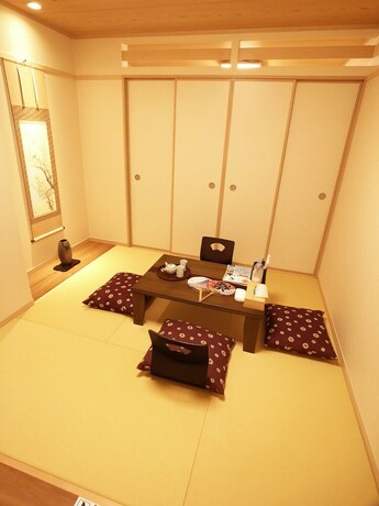 Imagen de la habitación del Hotel Harper House. Foto 19